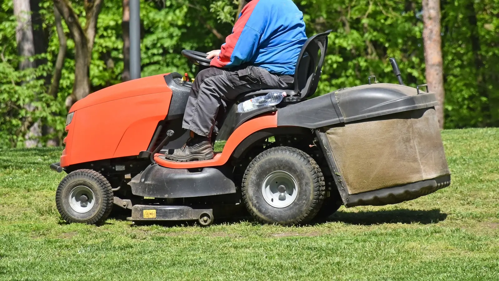 The Tires On Your Lawn Mower Could Be Ruining Your Lawn - Here's How